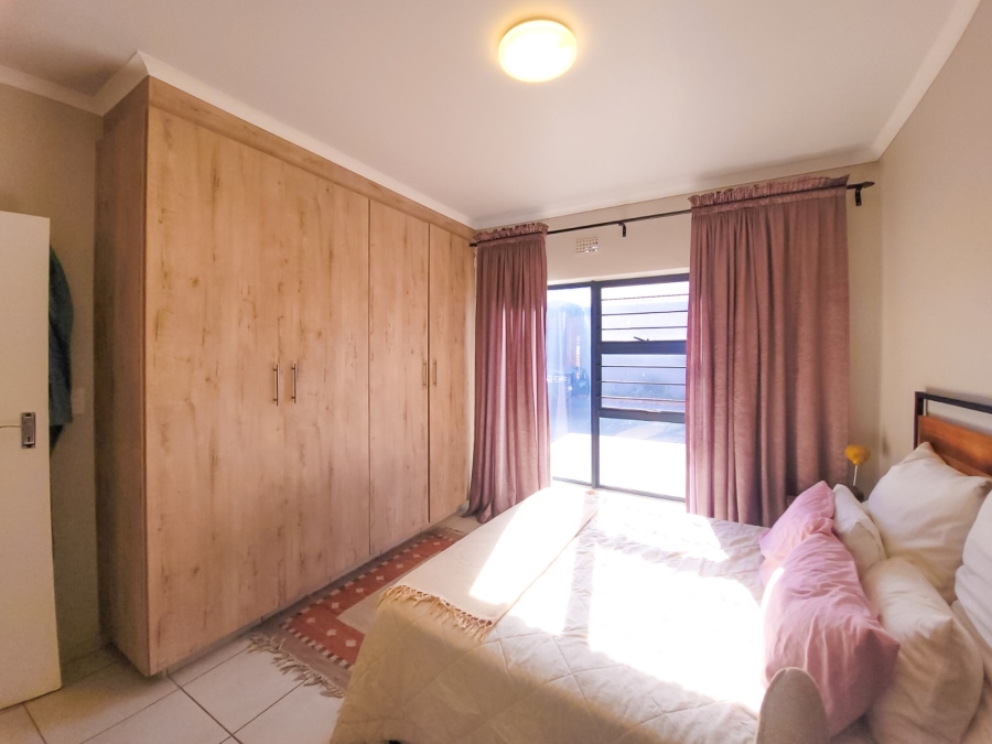 2 Bedroom Property for Sale in Van Der Hoff Park North West